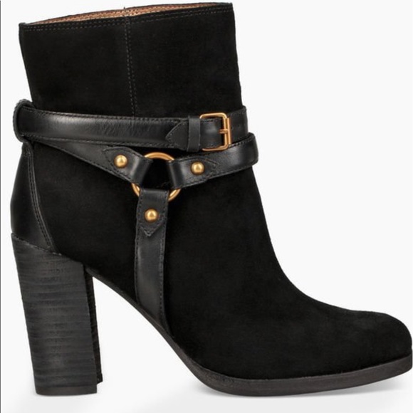 UGG Shoes - UGG Dandridge Black Boot Size 9 1019010